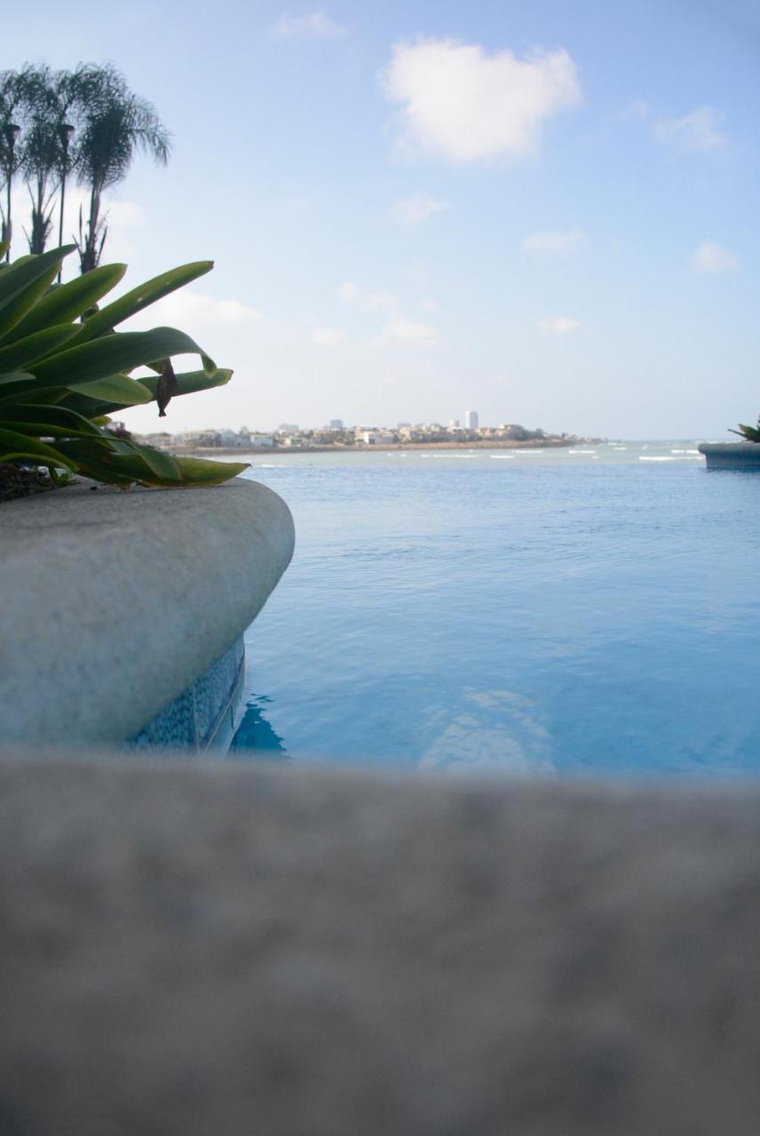Lindo Departamento Al Pie De Playa Edificio Torre Oceanica Daire Salinas  Dış mekan fotoğraf