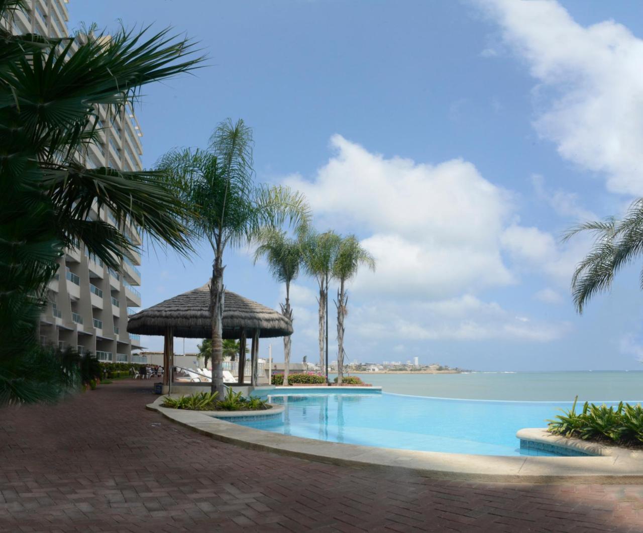 Lindo Departamento Al Pie De Playa Edificio Torre Oceanica Daire Salinas  Dış mekan fotoğraf