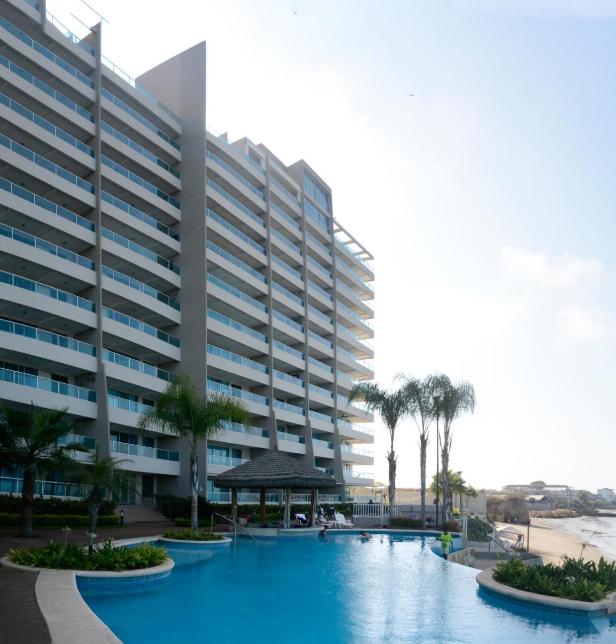 Lindo Departamento Al Pie De Playa Edificio Torre Oceanica Daire Salinas  Dış mekan fotoğraf